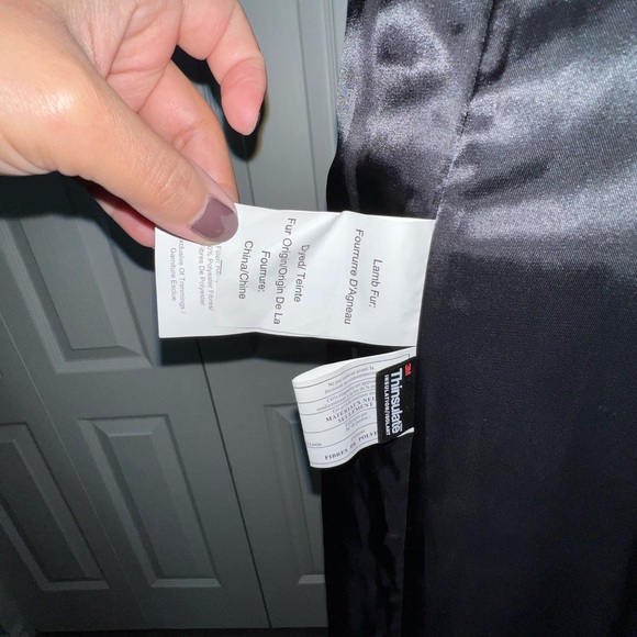 Danier Dark Green Coat with Fur Collar & Leather Sleeves - Picture 9 of 10